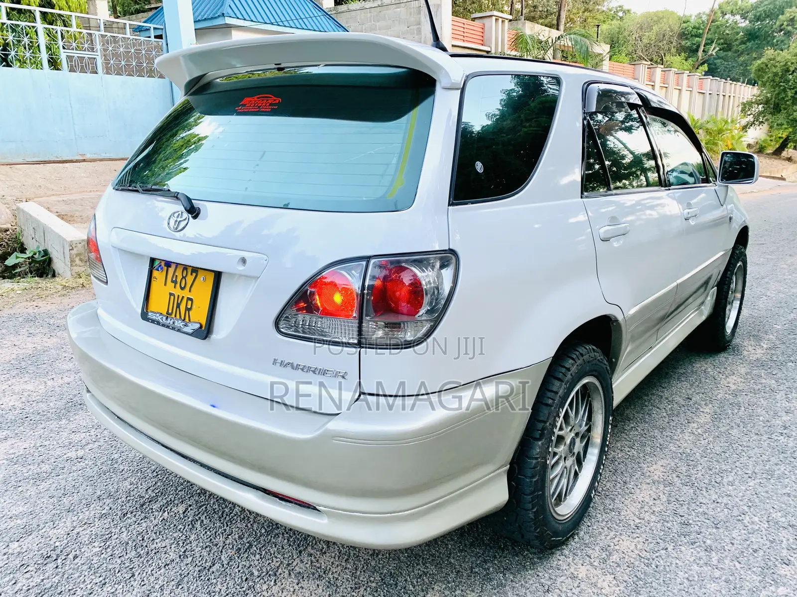 Toyota Harrier 2005 White