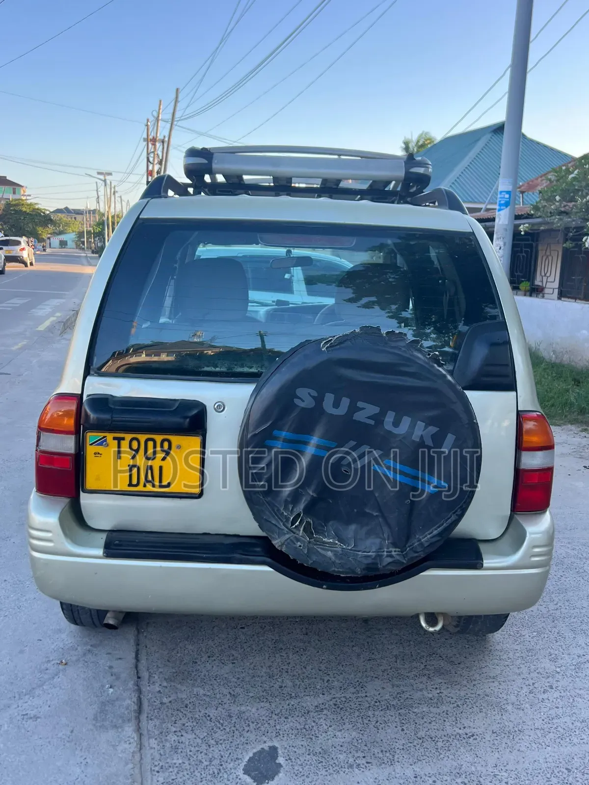 Suzuki Escudo 2005 Gold
