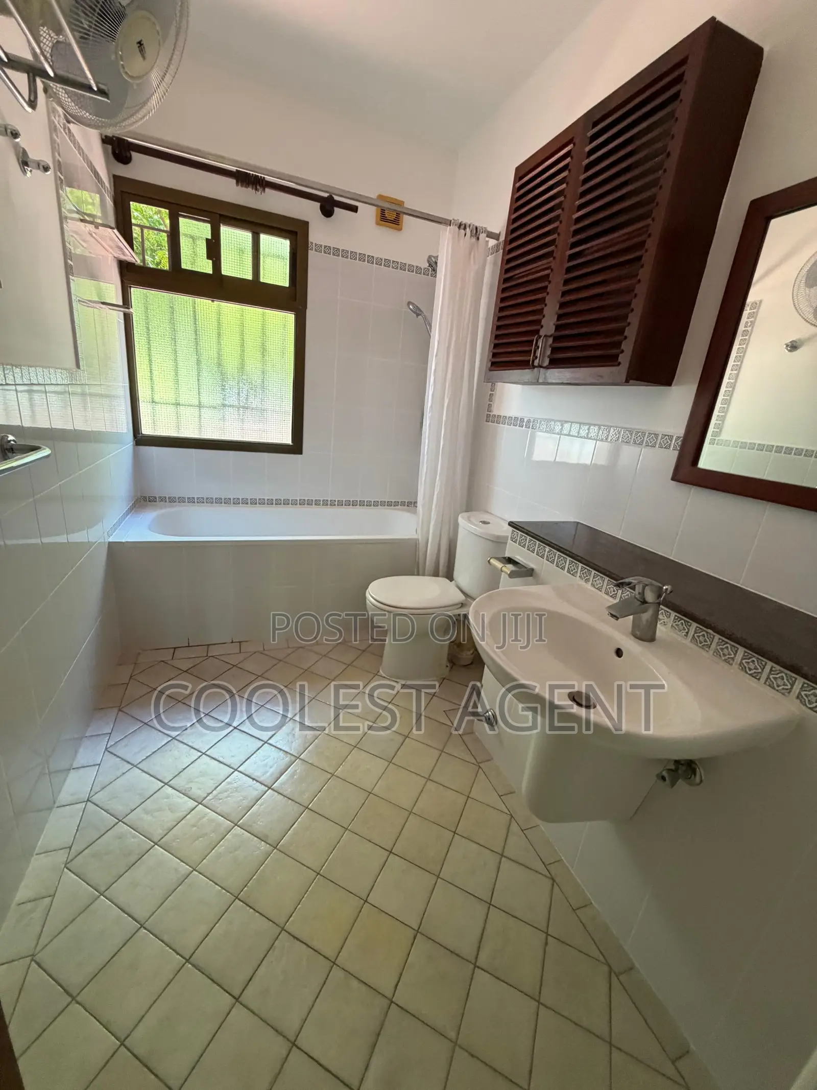 3bdrm Duplex in Coolest Estate, Masaki for rent