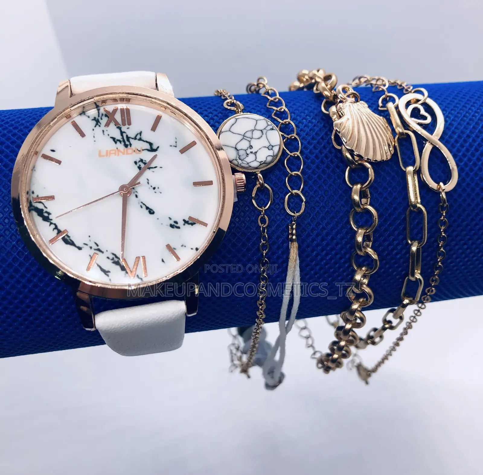 P4 - 95women’S Watch With Bracelet Set*1 in Stock* Price 95,000