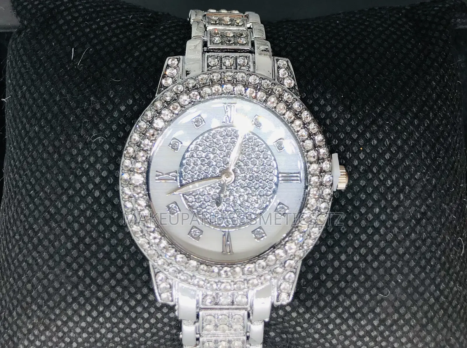P10 - 95 Women’S Metal Strap Watch Set *2 in Stock* Price 95,000