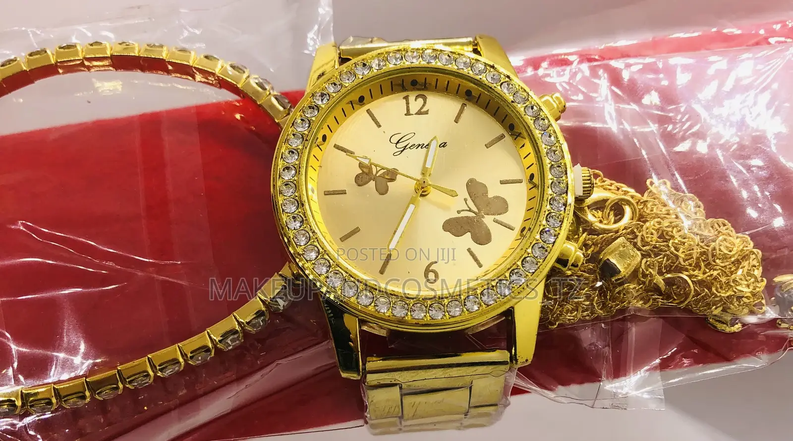 P11 - 95gold-Tone Women’S Quartz Watch Set*2 in Stock* Price 95,000