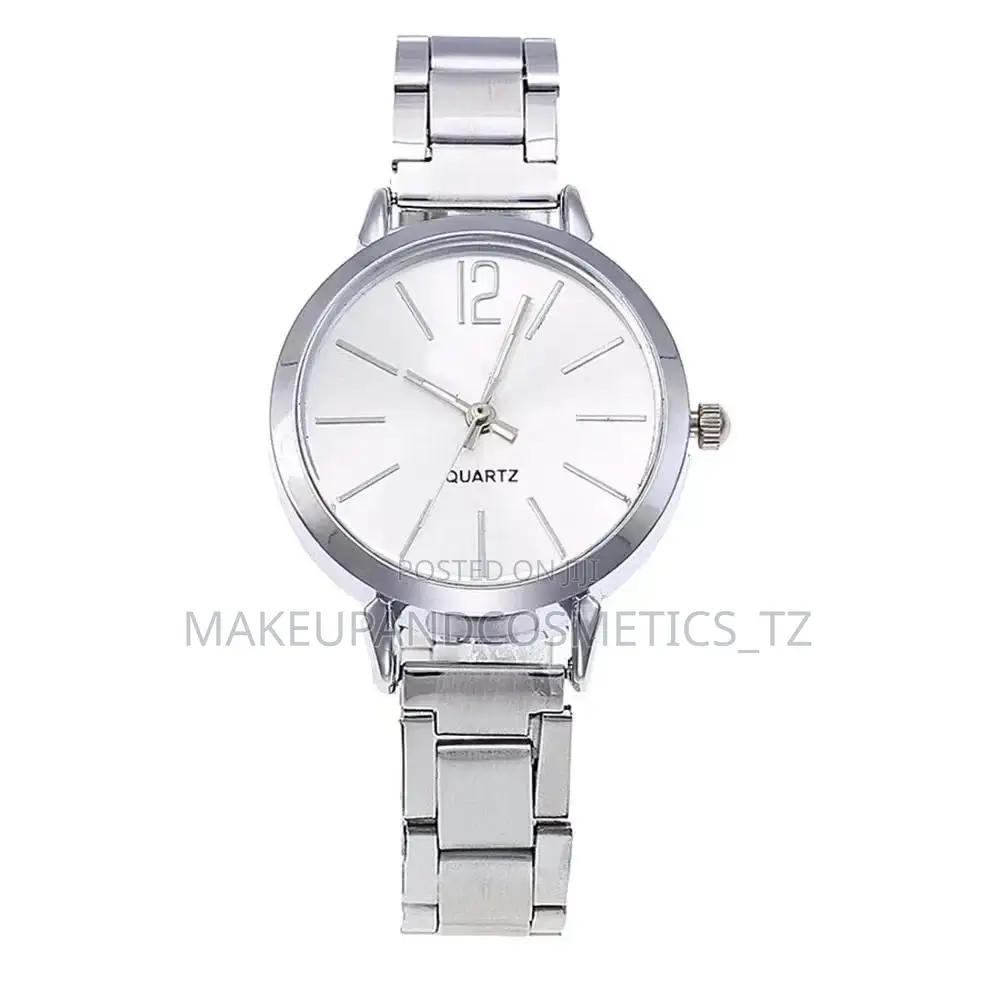 P15 - 55silver-Tone Quartz Watch With a Metal Link *1 in Stock* Price