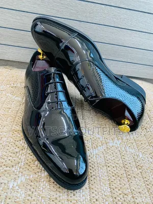 Viatu Vya Kiume or Wanaume Vinavyoshine or Men's Shiny Shoes