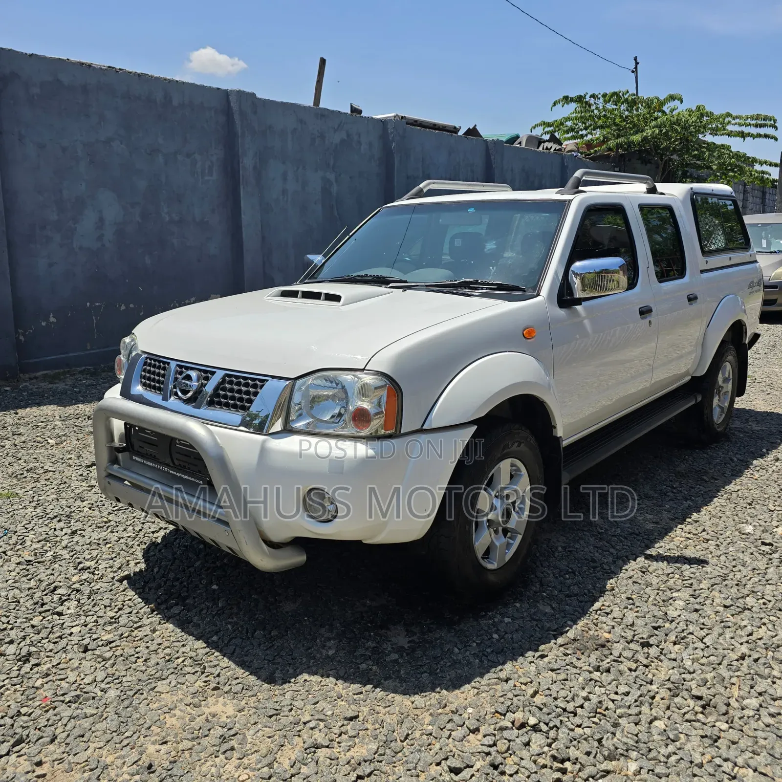Nissan Hardbody 2018 White