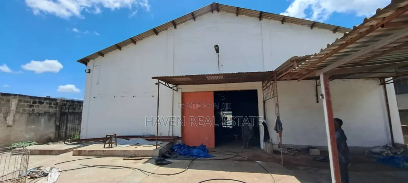 Godown for Rent at Mandela Road