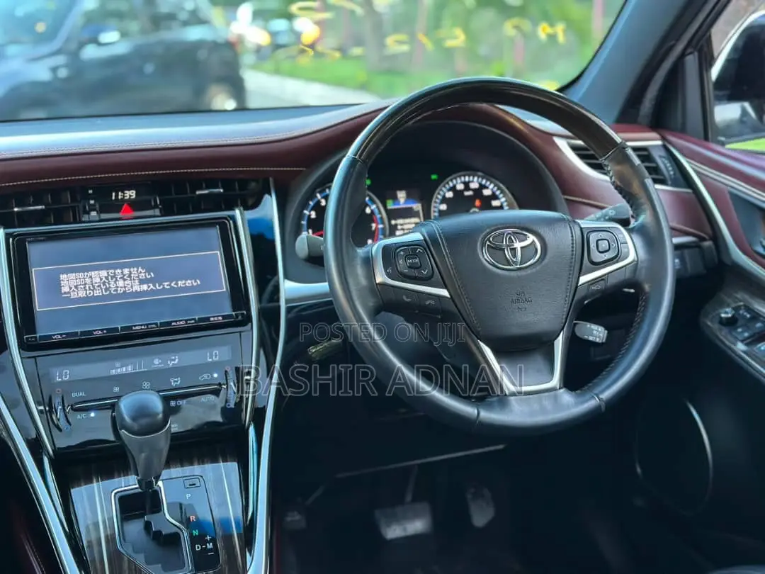 Toyota Harrier 2015 Off white