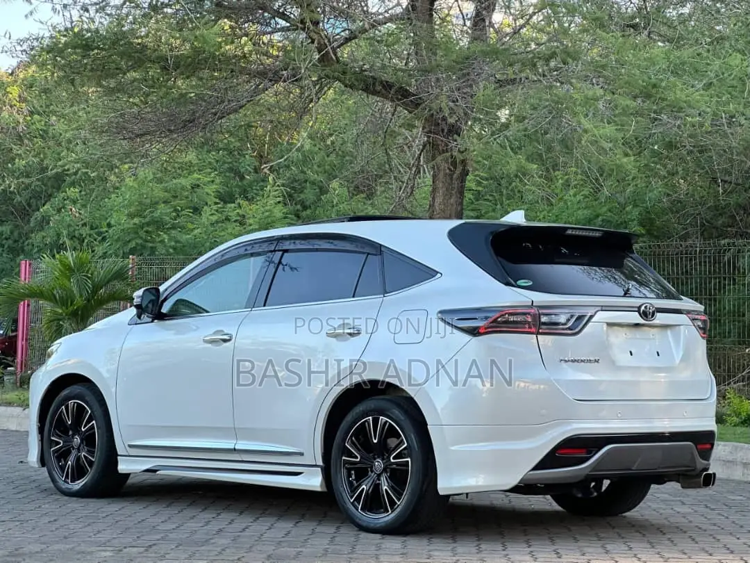 Toyota Harrier 2015 Off white