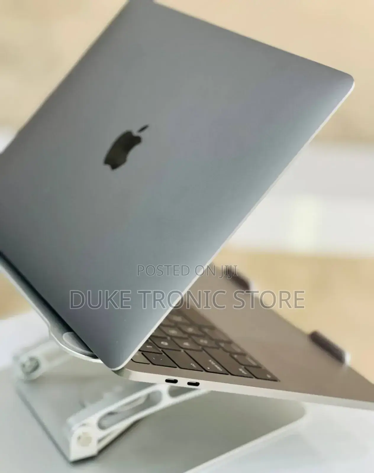 Laptop Apple MacBook Pro 2017 8GB Intel Core I5 SSD 512GB