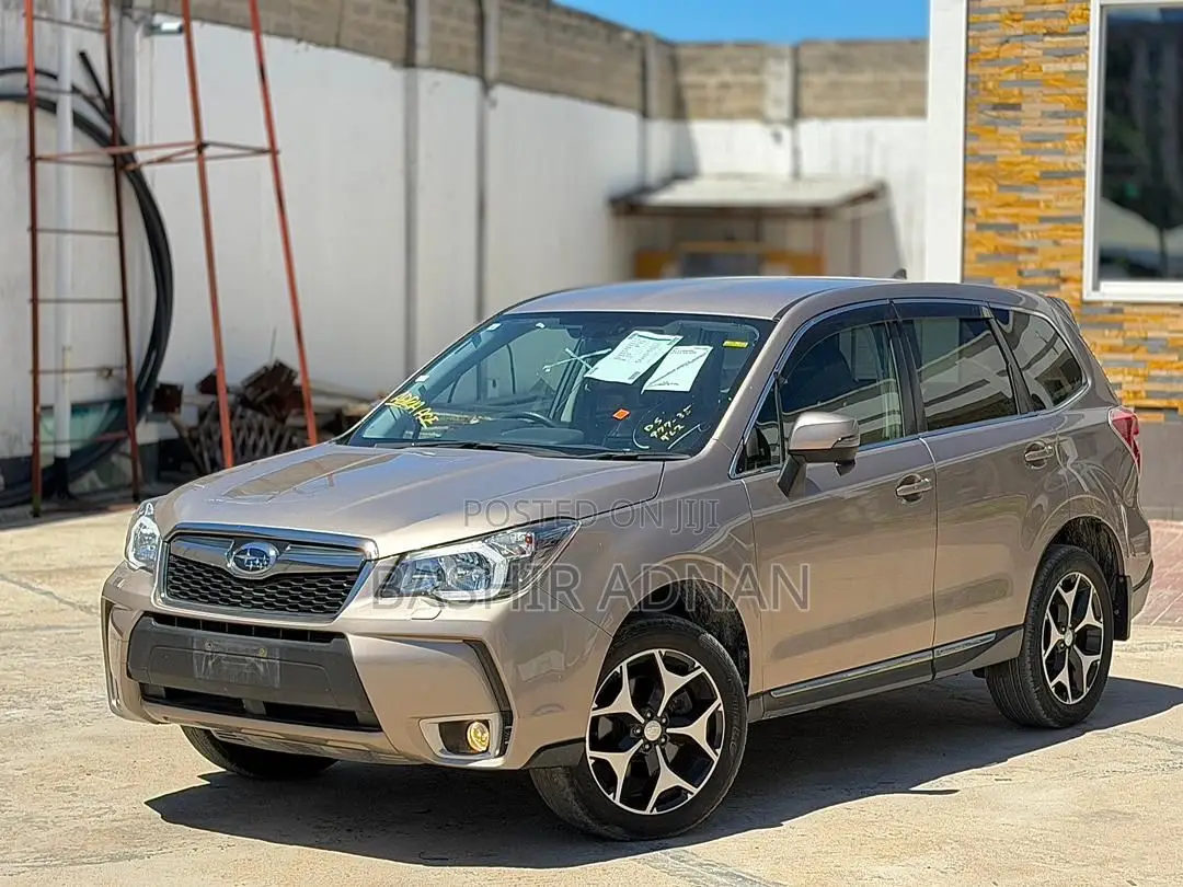 Subaru Forester 2.0XT Premium 4dr SUV AWD (2.0L 4cyl Turbo CVT) 2015 Gold