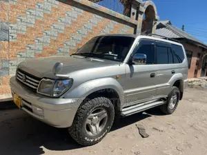 Toyota Land Cruiser Prado 2.7 5dr 2002 Silver