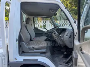 Mitsubishi Canter 1998 White