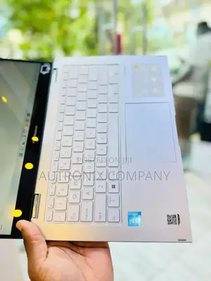 Laptop Asus VivoBook S301LA 8GB Intel Celeron SSD 512GB