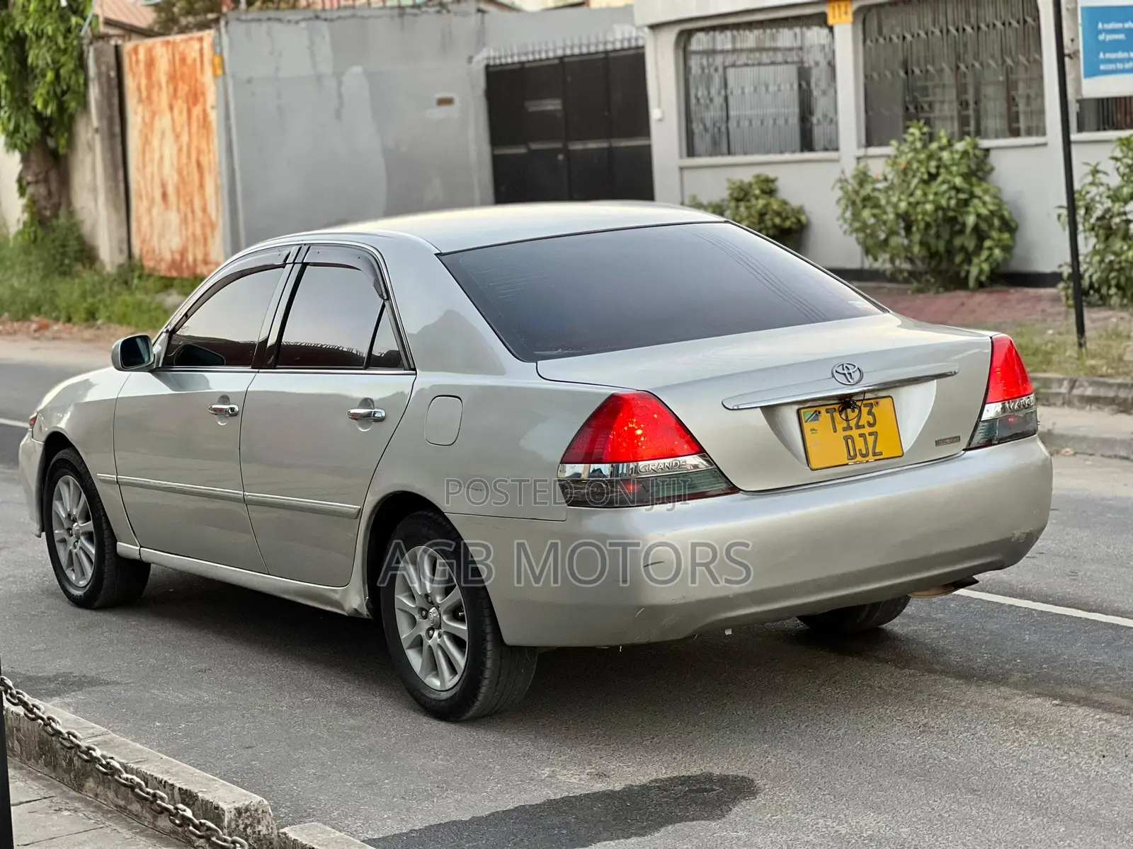 Toyota Mark II 2.0 RWD 2004 Silver