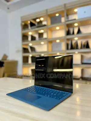 Laptop Microsoft Surface Laptop 8GB Intel Core I7 SSD 256GB