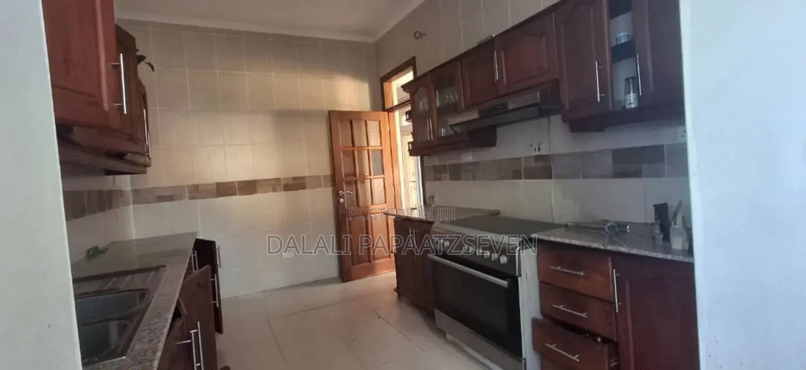 3bdrm Villa in Dalalipapaatzseven, Kinondoni for rent