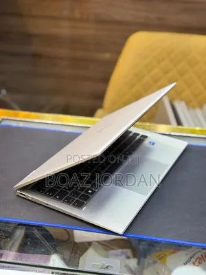 New Laptop HP EliteBook 1040 G8 16GB Intel Core I7 SSD 512GB