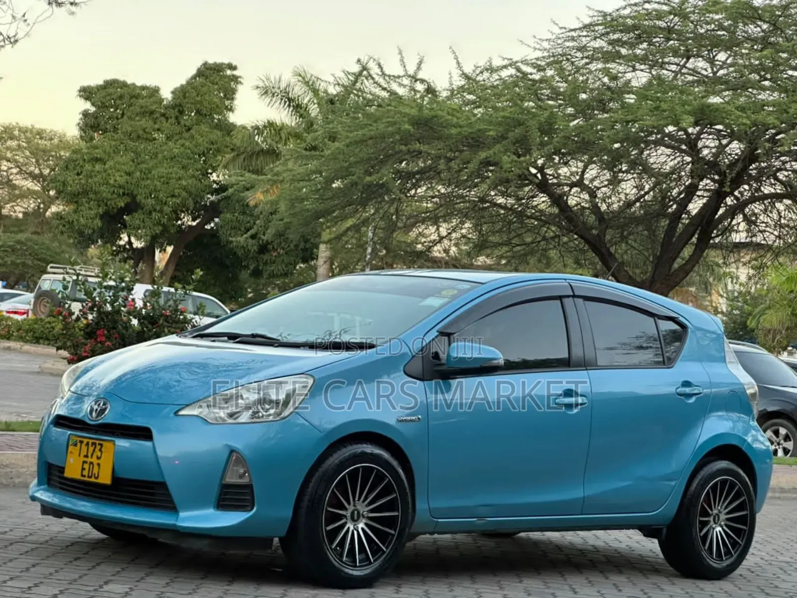 Toyota Aqua 2013 Blue