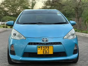 Toyota Aqua 2013 Blue
