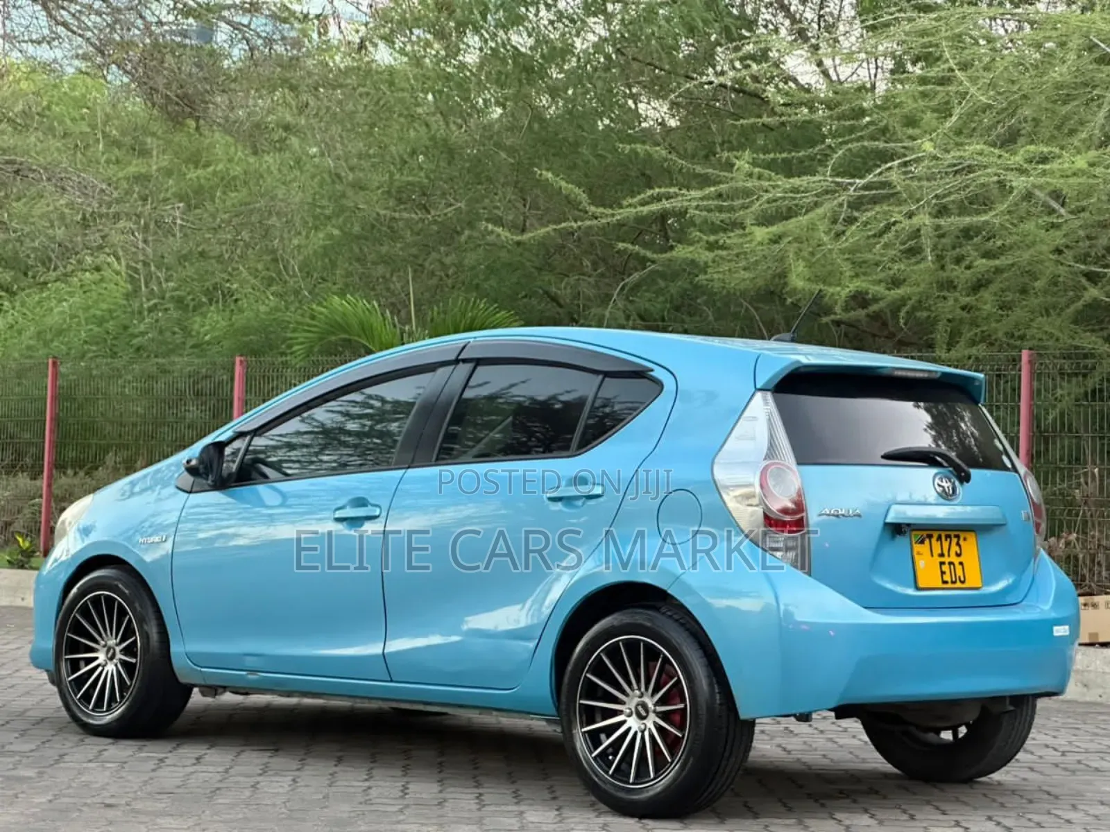 Toyota Aqua 2013 Blue