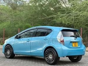 Toyota Aqua 2013 Blue