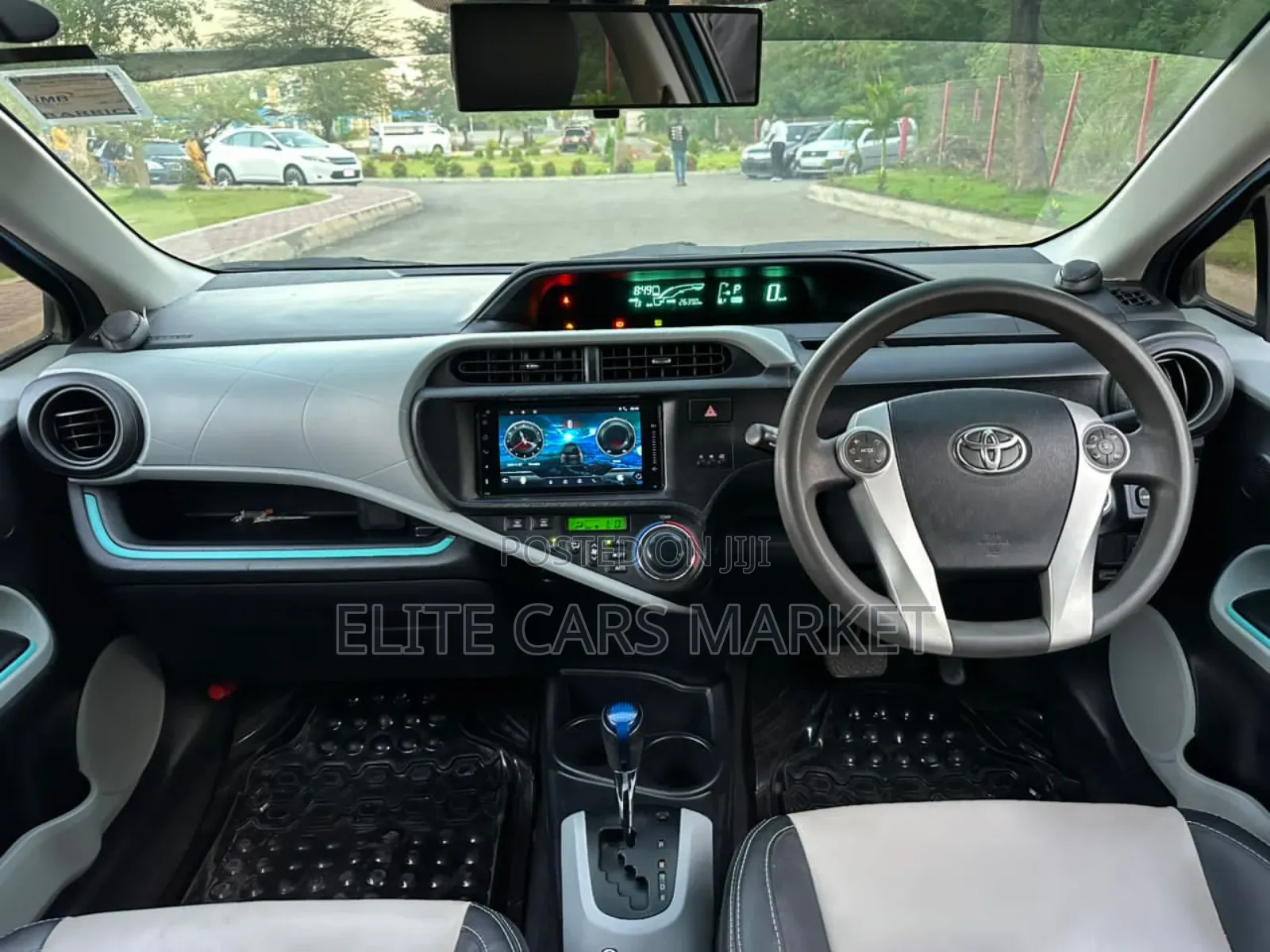 Toyota Aqua 2013 Blue