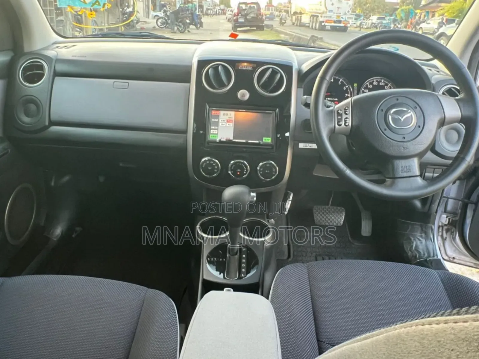Mazda Verisa 2008 Silver