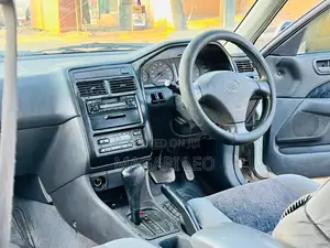 Toyota Carina 2001 Silver