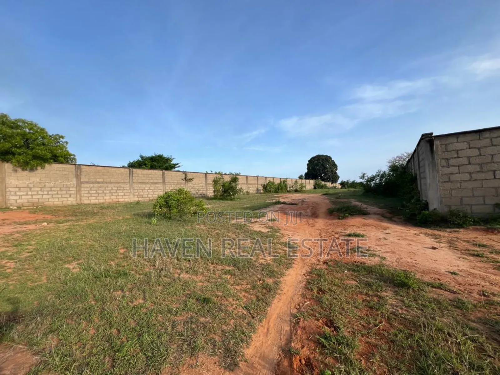 Industrial Pembeni Ya Reli Ya Tazara Inauzwa Kange, Tanga