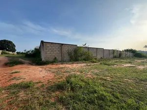 Industrial Pembeni Ya Reli Ya Tazara Inauzwa Kange, Tanga
