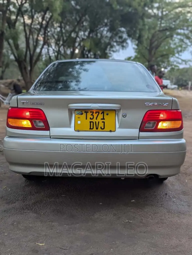 Toyota Carina 2001 Green