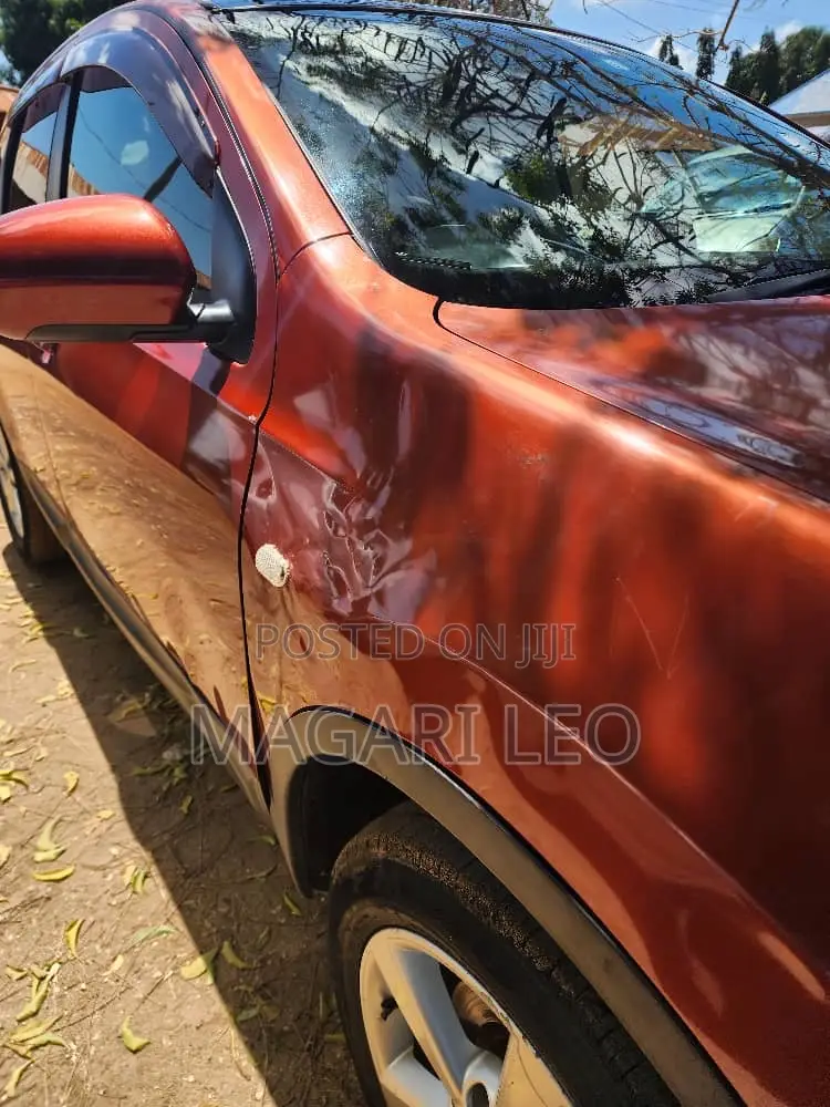 Nissan Dualis 2008 Orange
