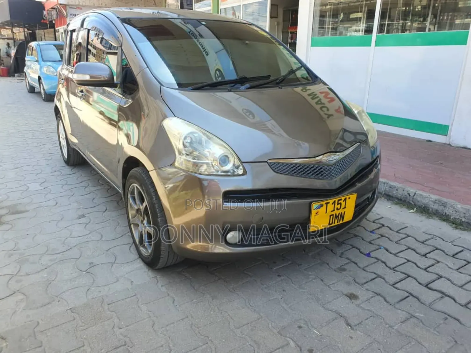 Toyota Ractis 2008 Gray