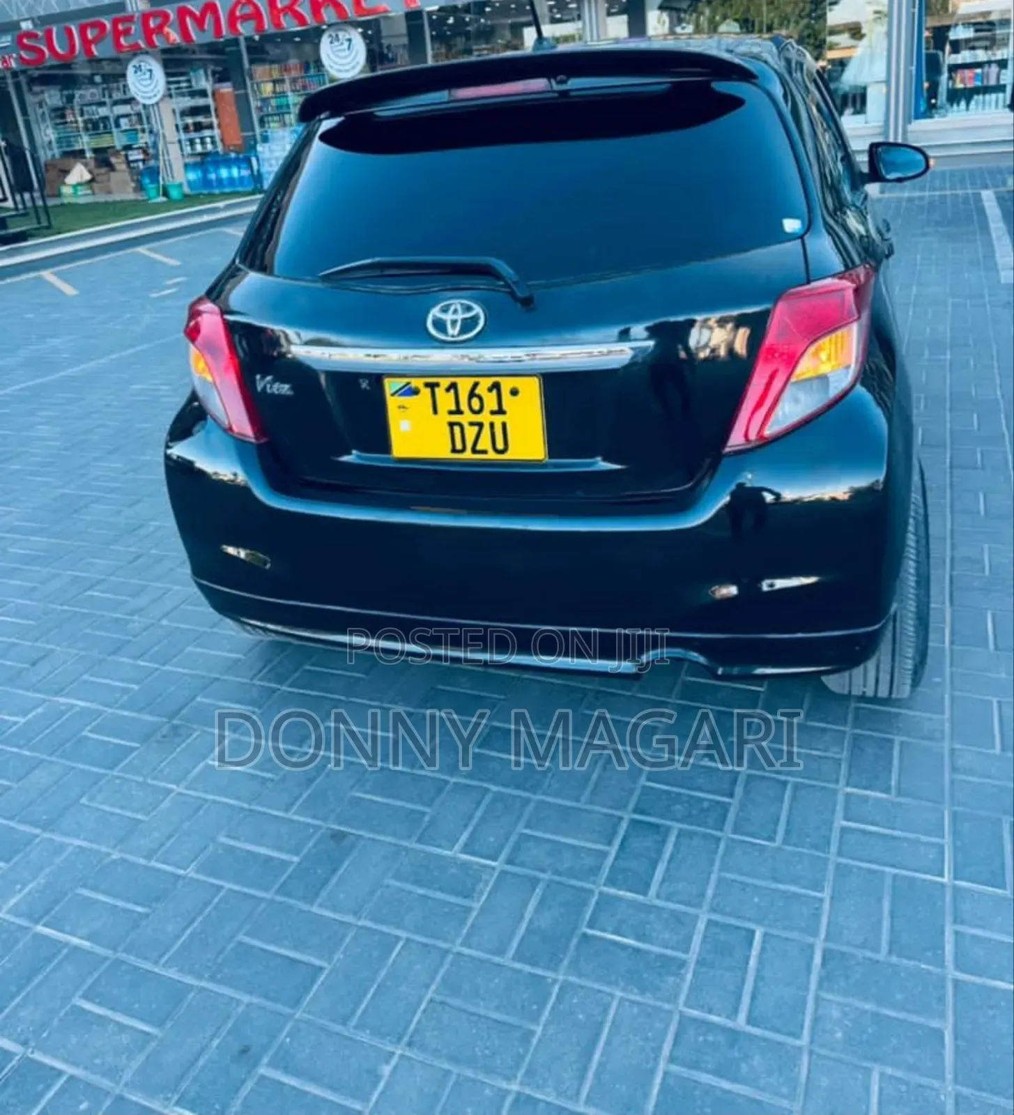 Toyota Vitz 2013 Black