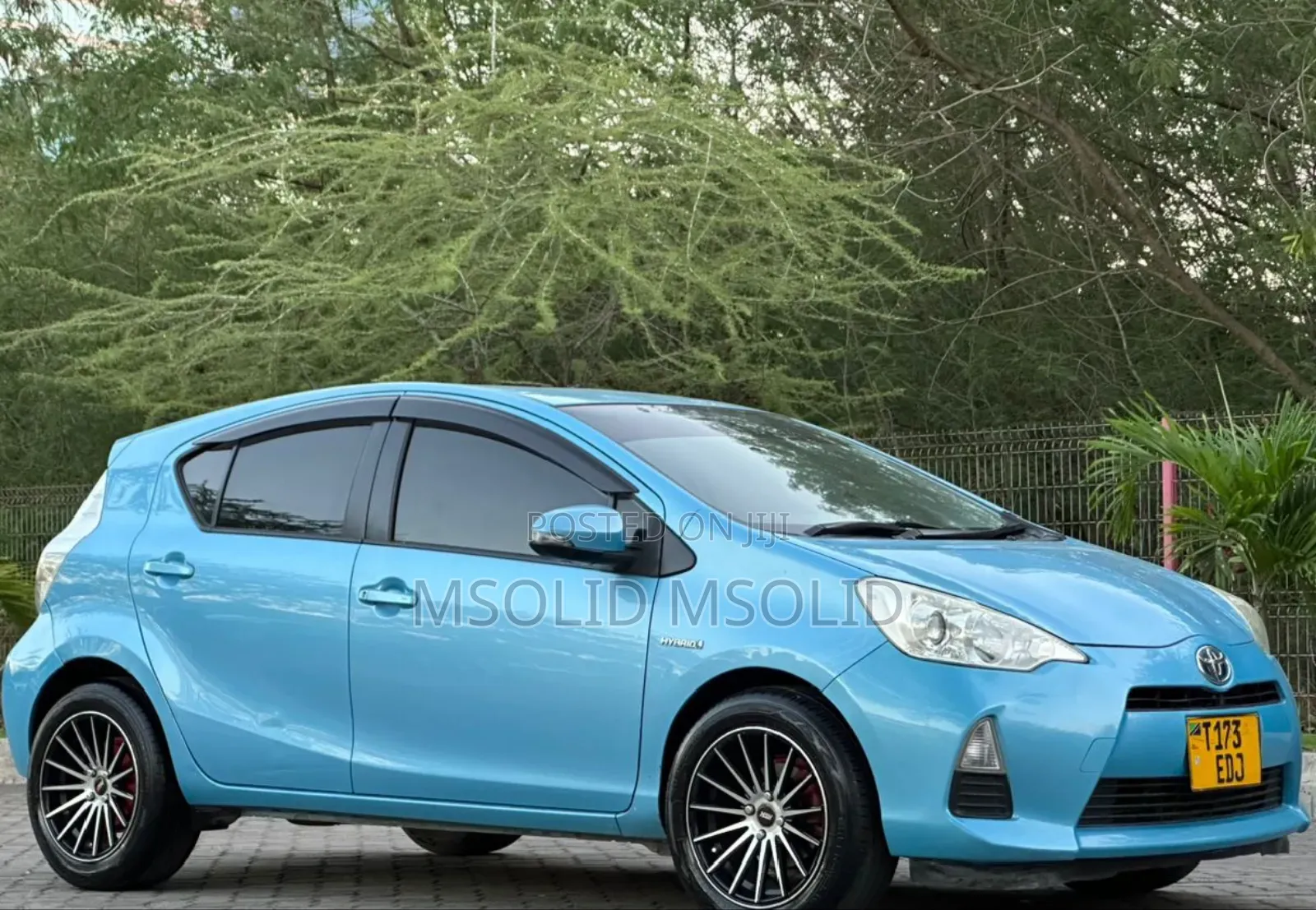 Toyota Aqua 2013 Blue