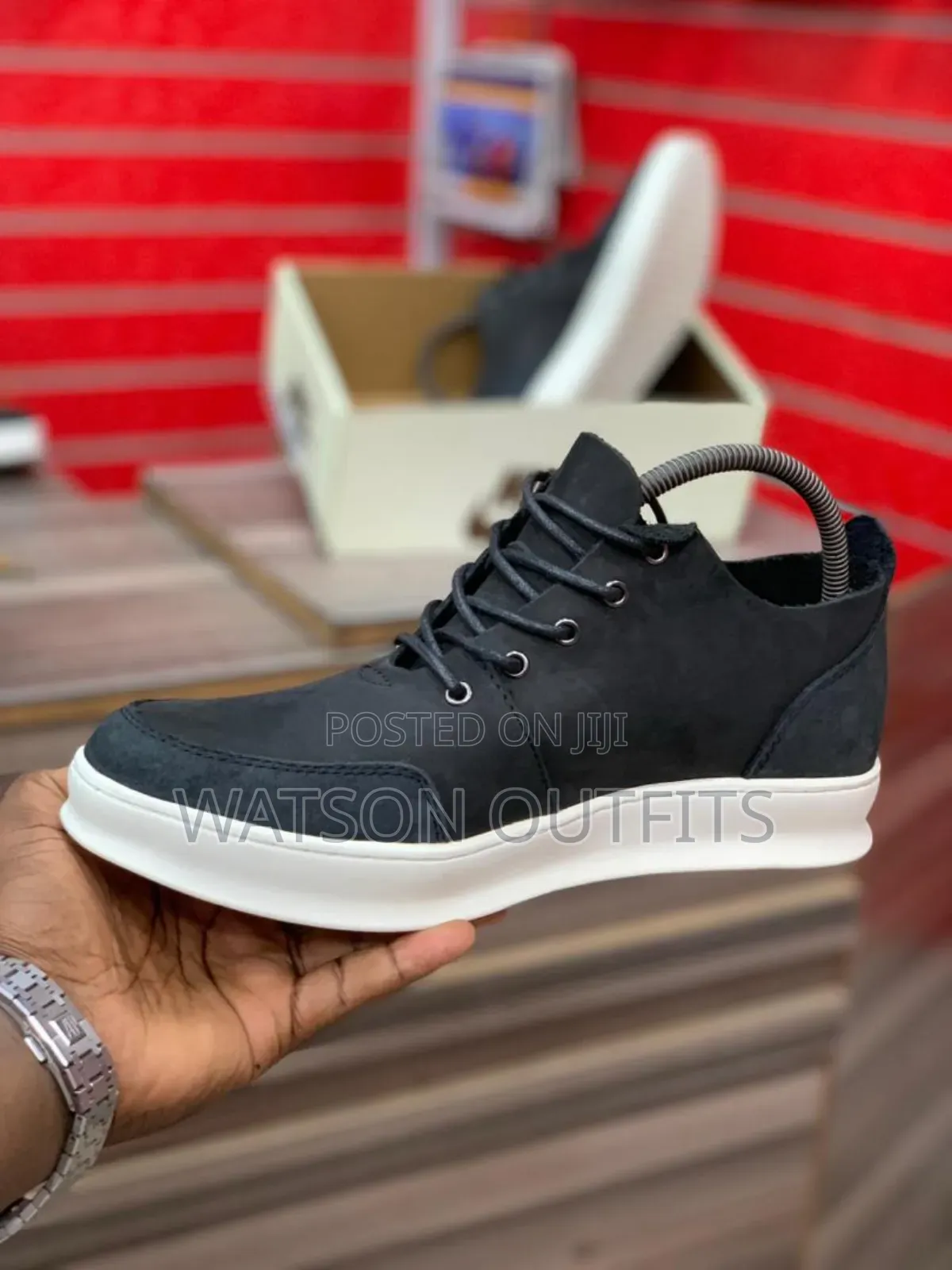 Buti Za Rangi Mbalimbali Au McHanganyiko or Mixed Colour Men's Boots