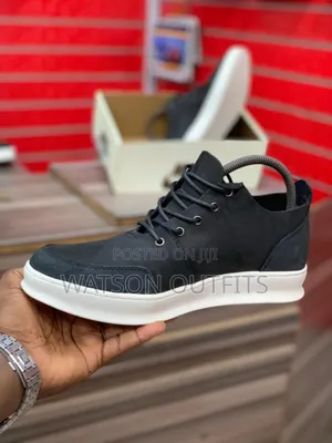Buti Za Rangi Mbalimbali Au McHanganyiko or Mixed Colour Men's Boots