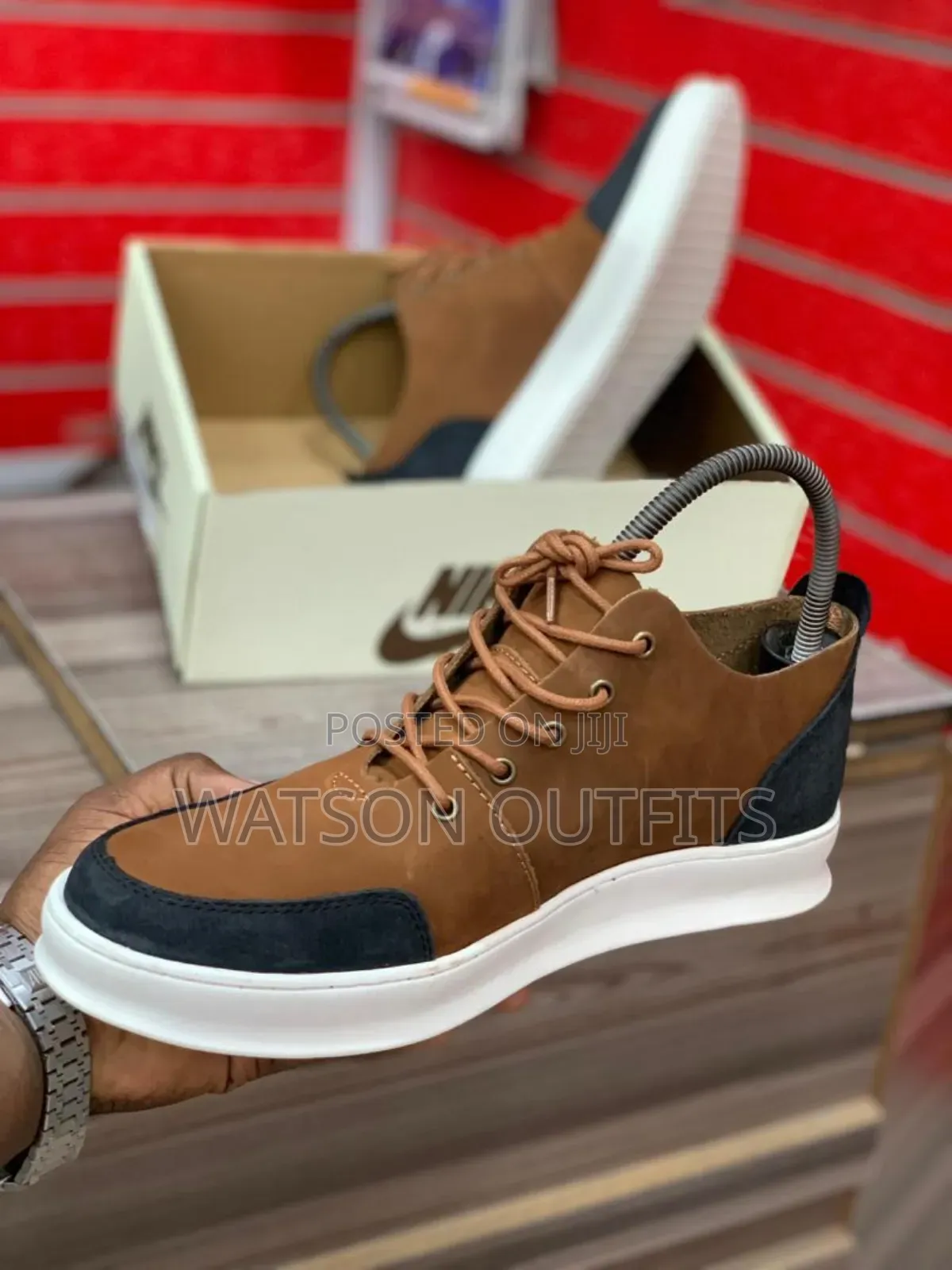 Buti Za Rangi Mbalimbali Au McHanganyiko or Mixed Colour Men's Boots