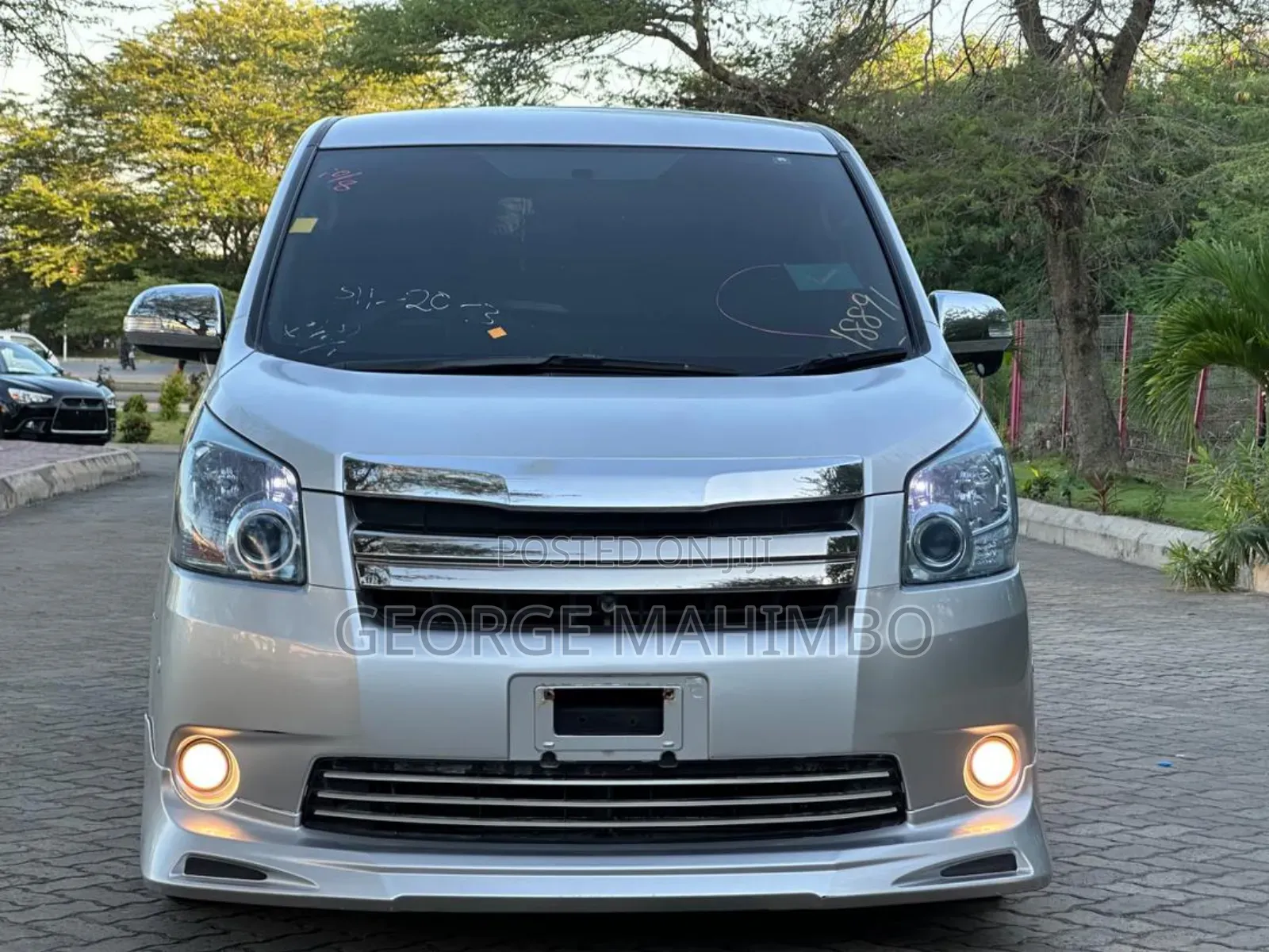 Toyota Noah 2007 Silver