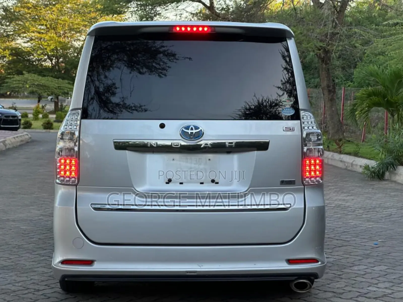 Toyota Noah 2007 Silver
