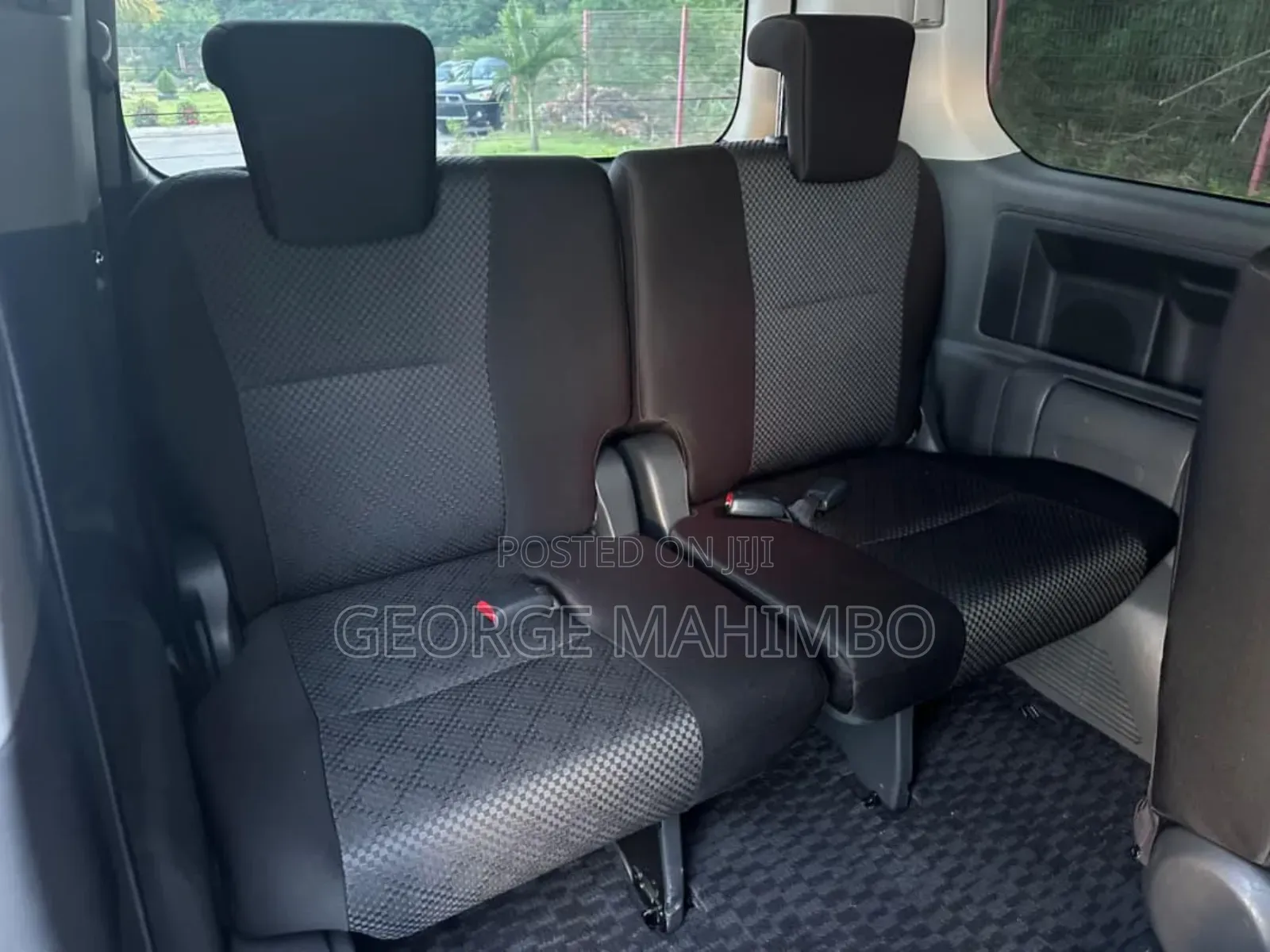 Toyota Noah 2007 Silver