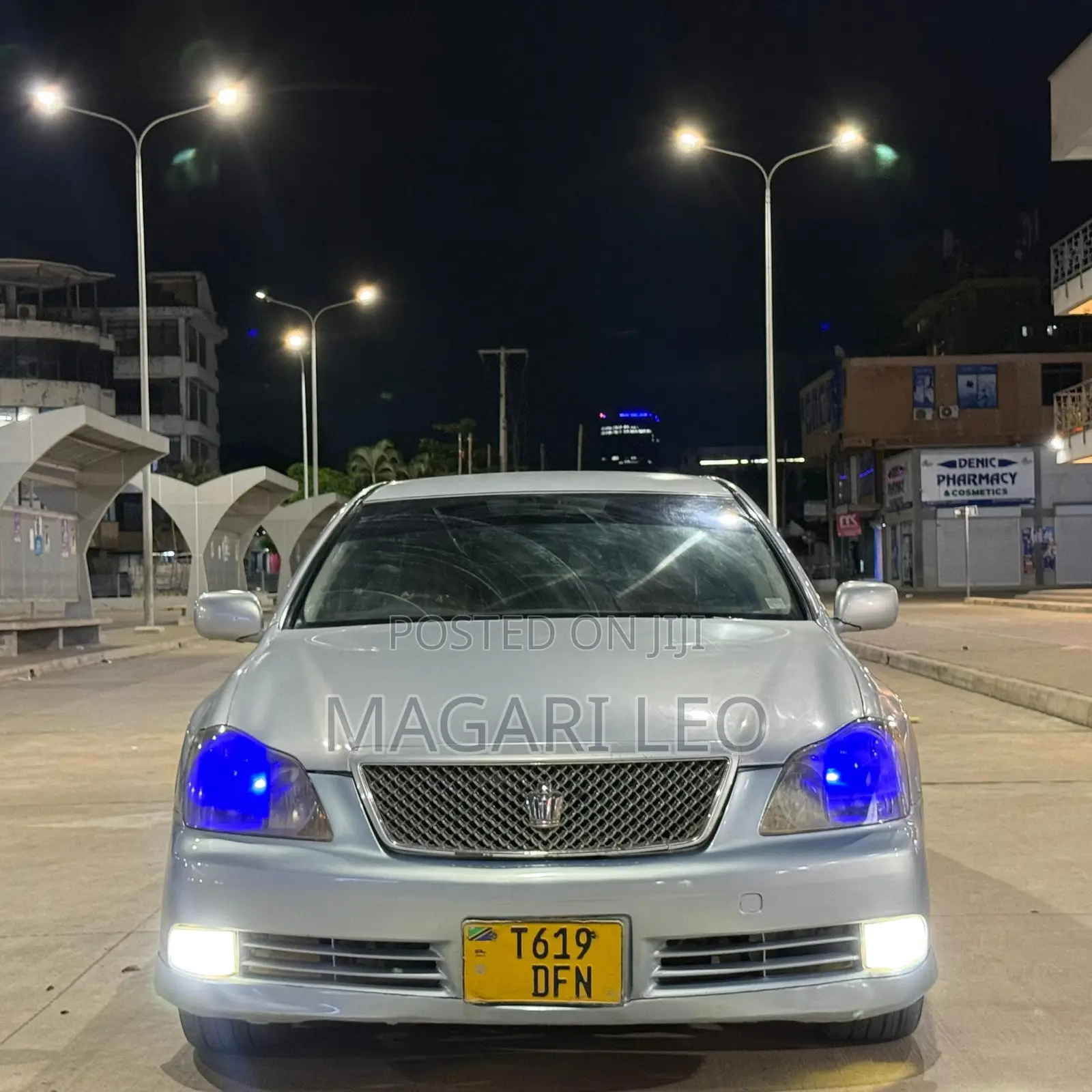 Toyota Crown Royale 2005 Silver