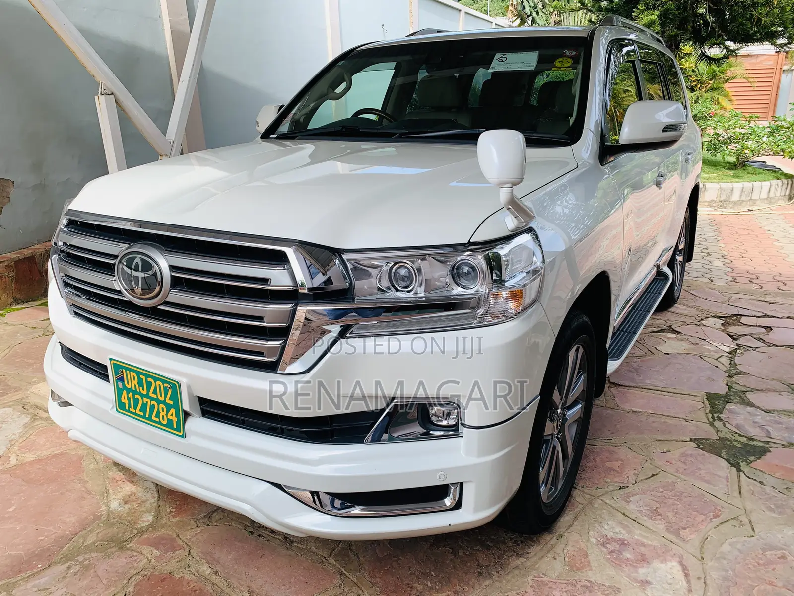 Toyota Land Cruiser 2018 White