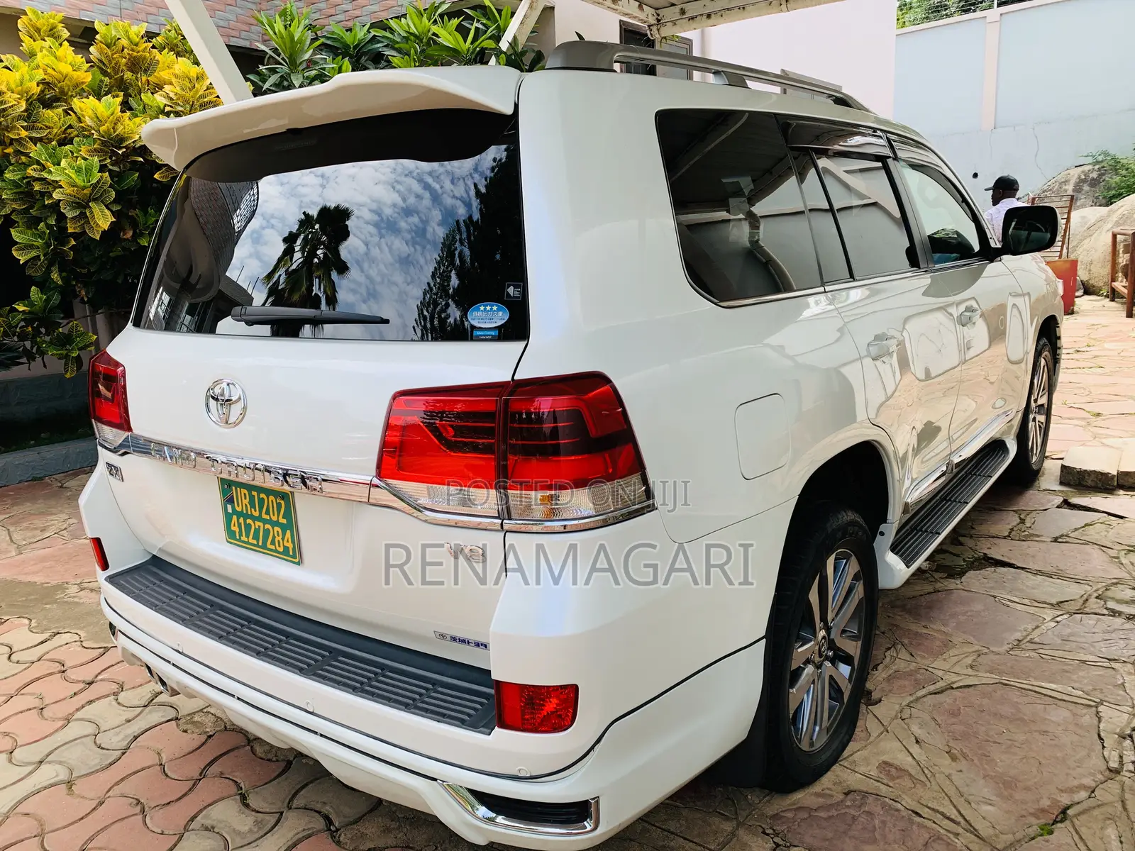Toyota Land Cruiser 2018 White