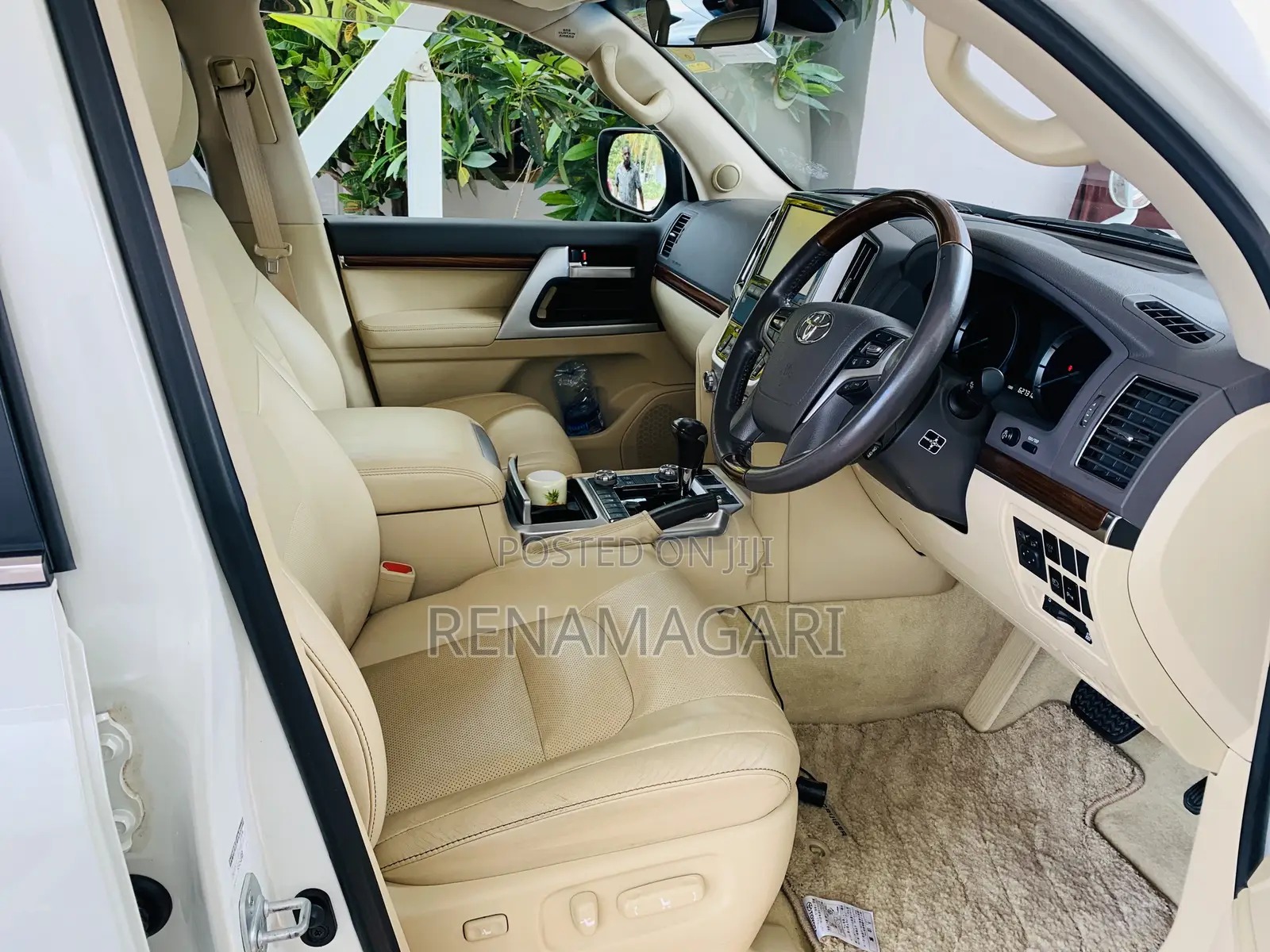 Toyota Land Cruiser 2018 White