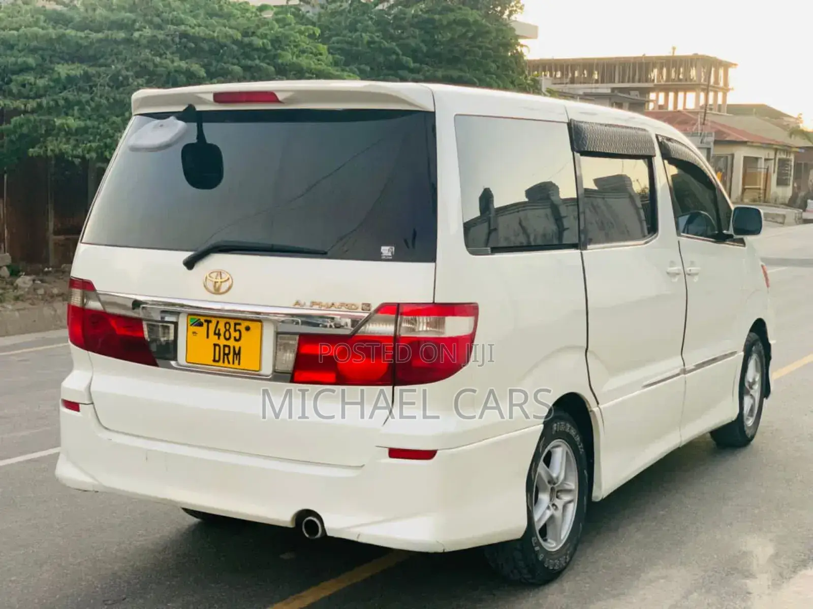Toyota Alphard 2005 White
