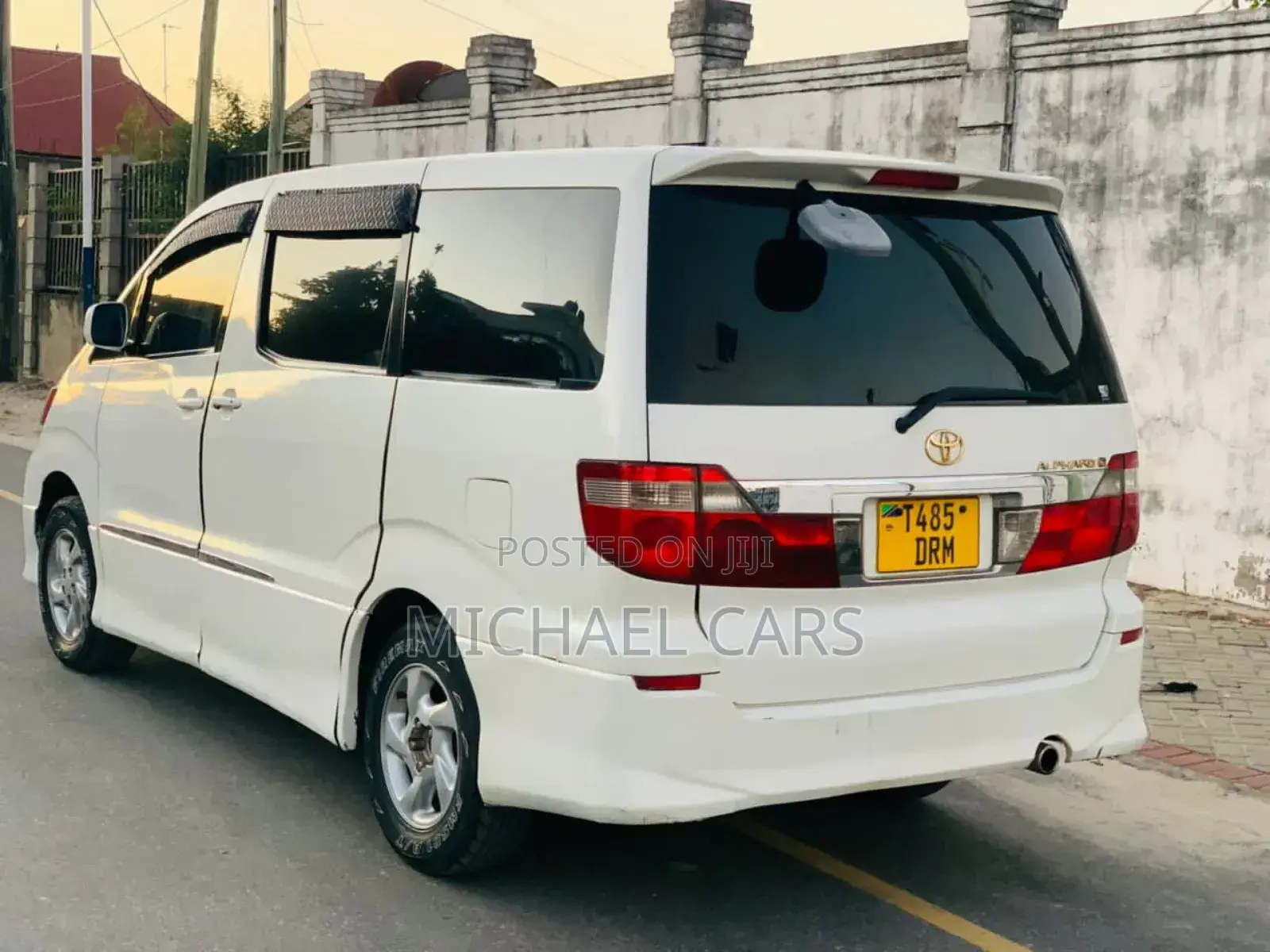 Toyota Alphard 2005 White