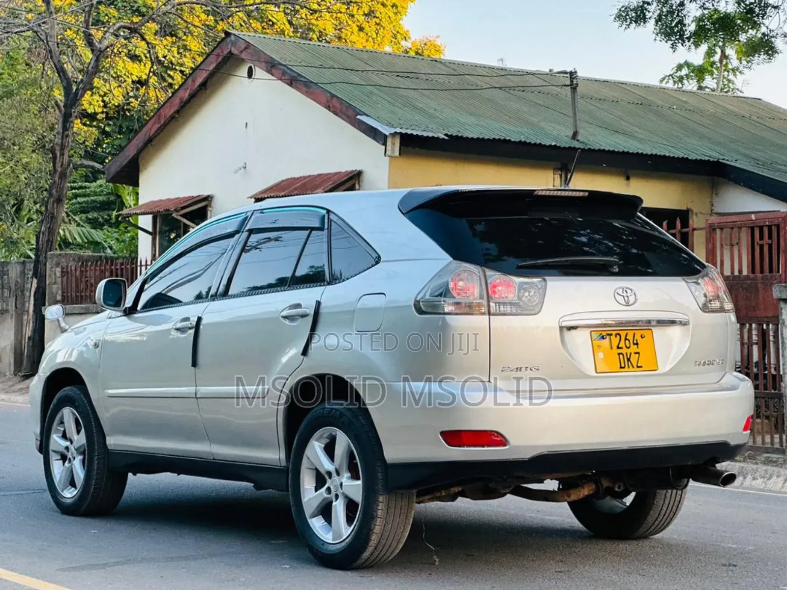 Toyota Harrier 2005 Silver