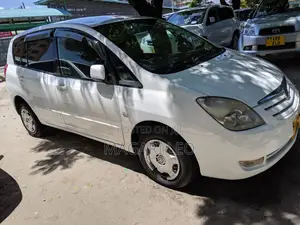 Toyota Corolla Spacio 2004 White