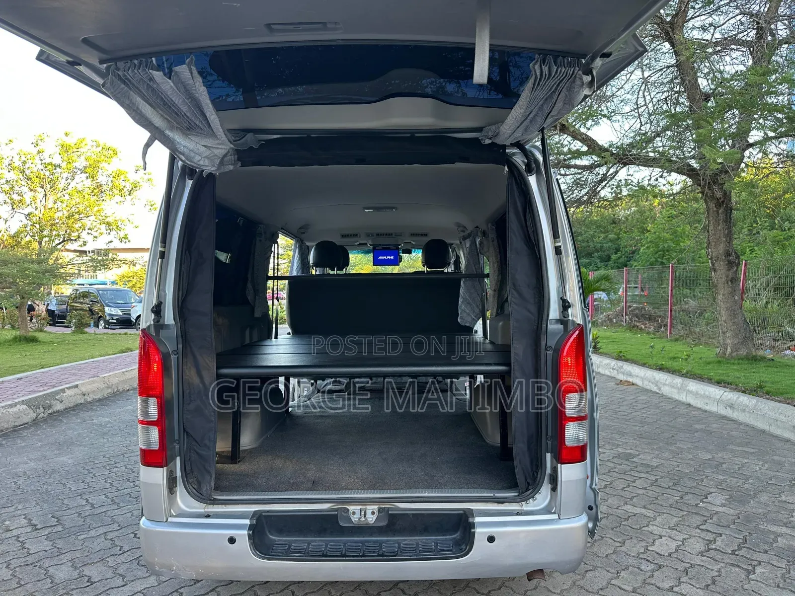 Toyota Regius 2008 Silver